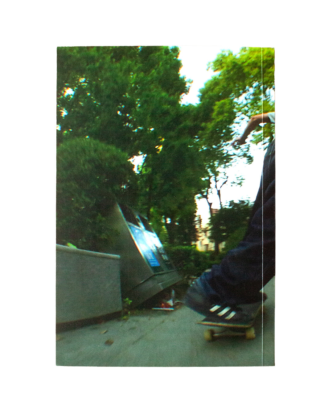 DECO - Doomscroll Zine
